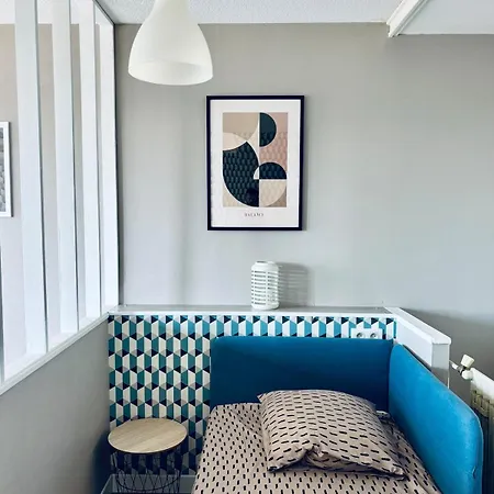 Bright With A View Of Puy Courny Appartement *